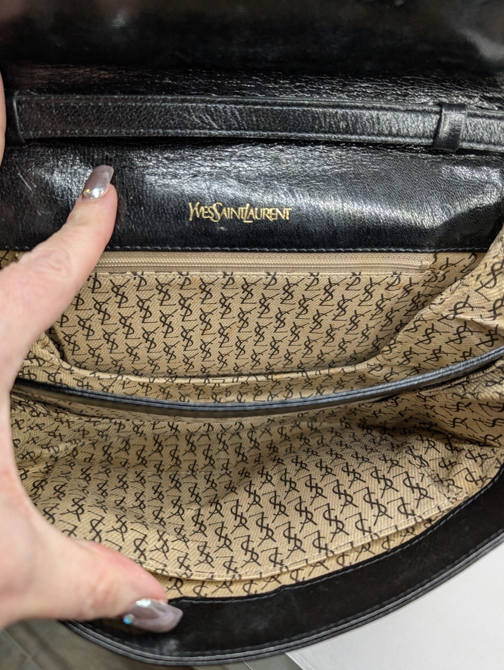 Vintage Yves St. Laurent Shoulder/Crossbody Bag - Picture 4 of 10